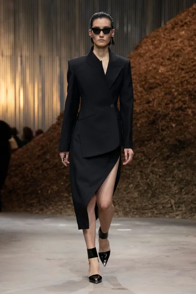 Look 6